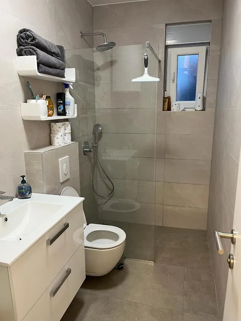 Apartment Noah Vrsi Croatia