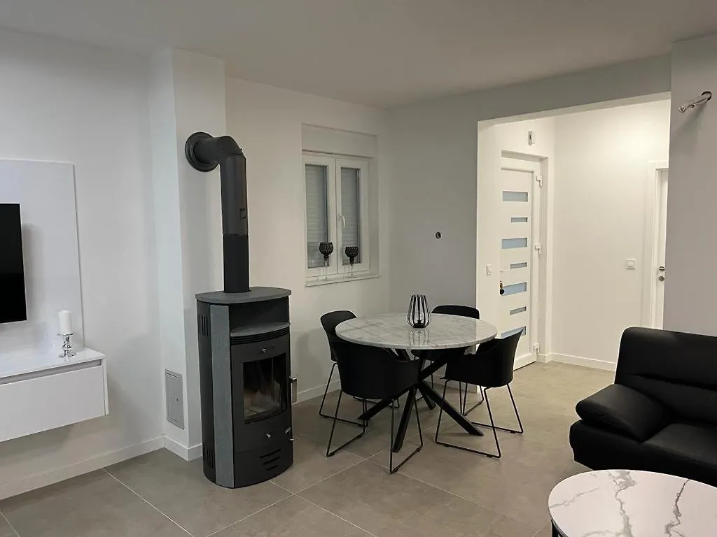 Apartment Noah Vrsi